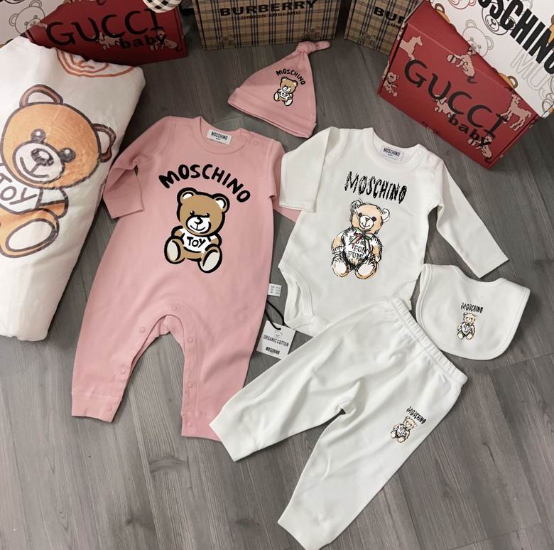 Moschino sz52 66 73 80 85 90 154